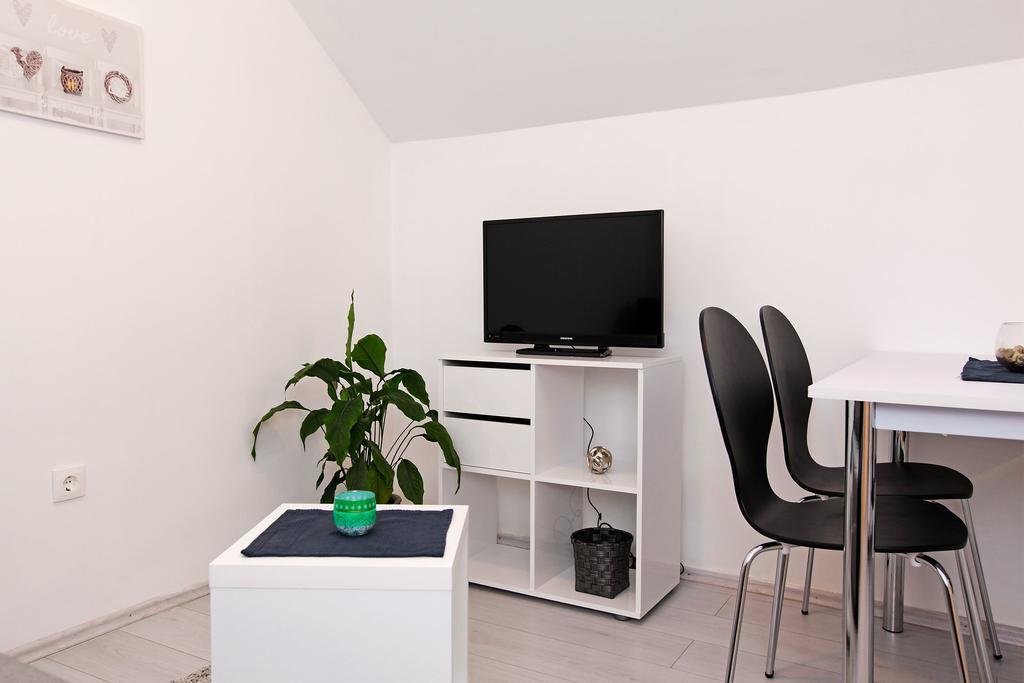 Apartments Park Vela Luka Room photo