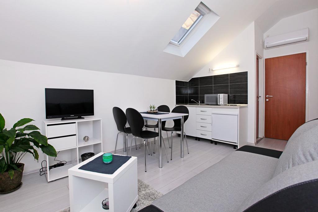 Apartments Park Vela Luka Room photo
