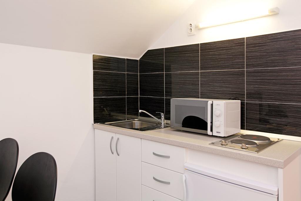 Apartments Park Vela Luka Room photo