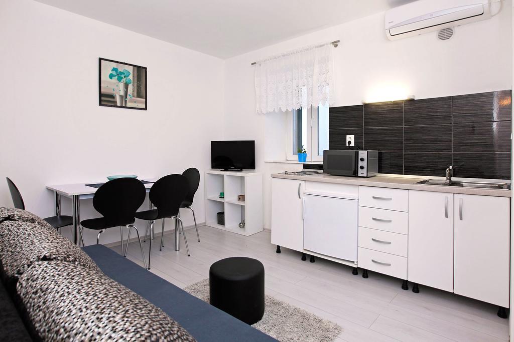 Apartments Park Vela Luka Room photo